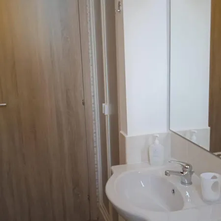 Danielas House דירה