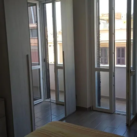 Danielas House Rom